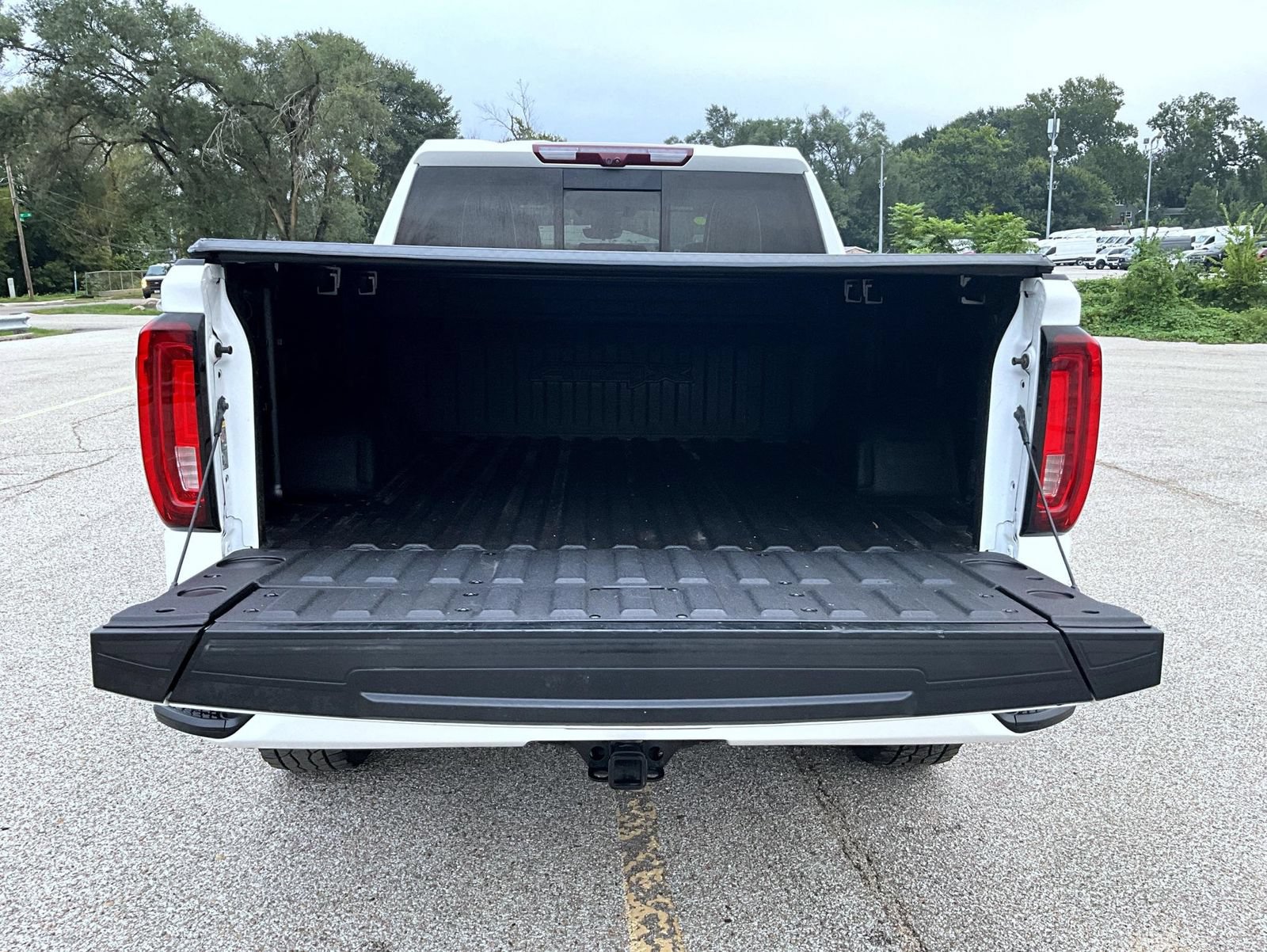 Used 2022 GMC Sierra 1500 AT4X AWD/4WD image 9
