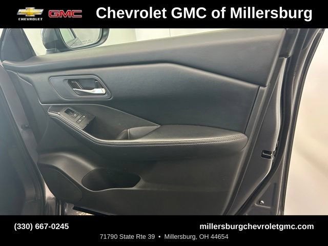 Used 2024 Nissan Rogue SV AWD/4WD image 28