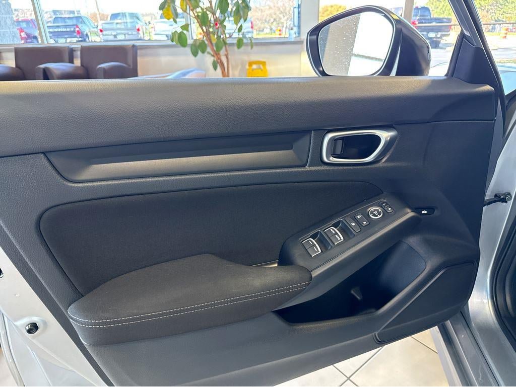 Used 2023 Honda Civic Sport image 18