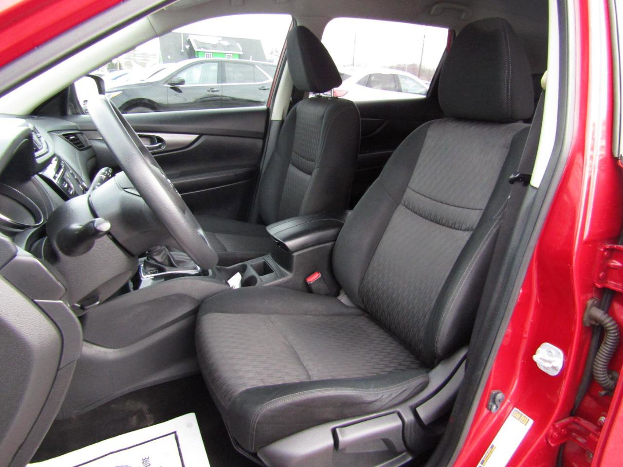 Used 2017 Nissan Rogue S w/ S Appearance Package FWD image 17