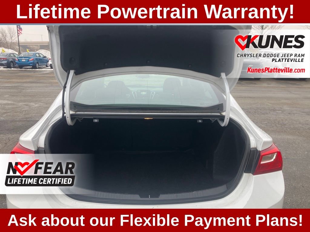 Used 2024 Chevrolet Malibu LT image 30