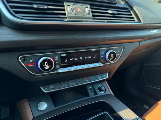 Certified 2025 Audi Q5 2.0T Premium Plus w/ Premium Plus Package image 19