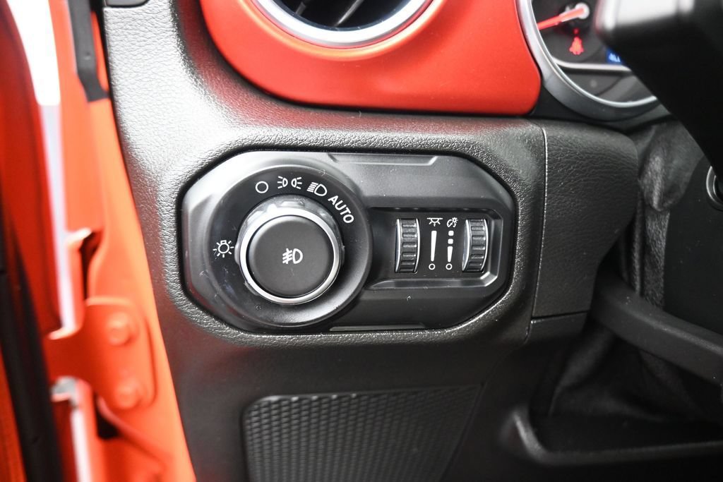 Used 2020 Jeep Wrangler Unlimited Rubicon AWD/4WD image 24