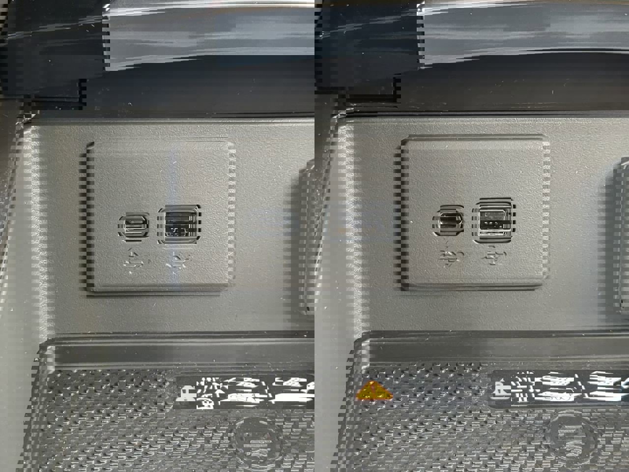 New 2025 Buick Envision Sport Touring image 22