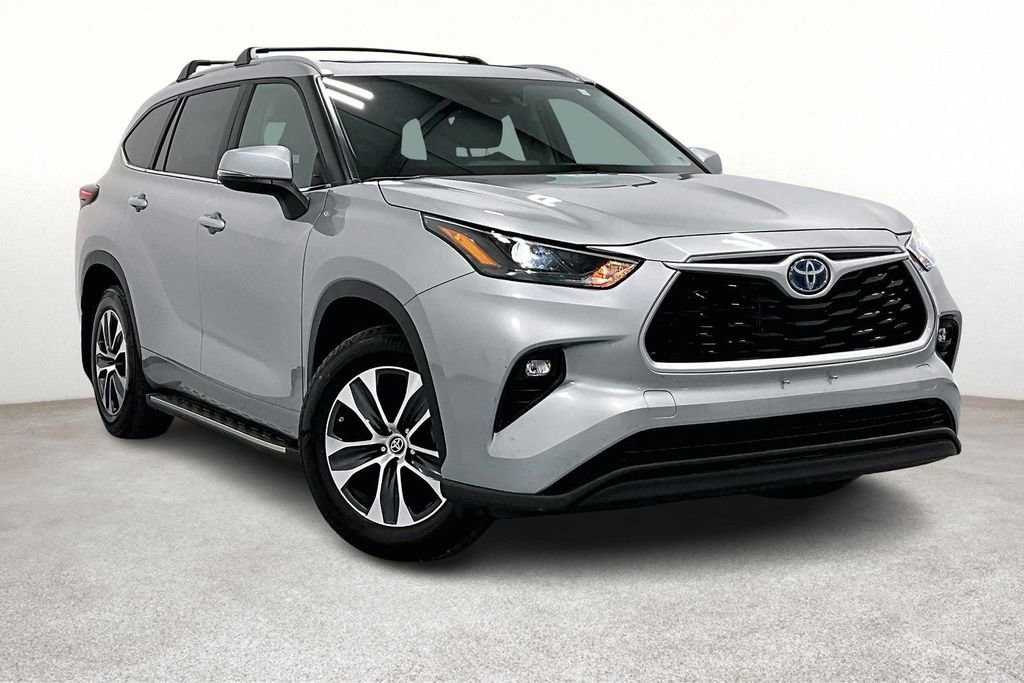 Used 2024 Toyota Highlander XLE