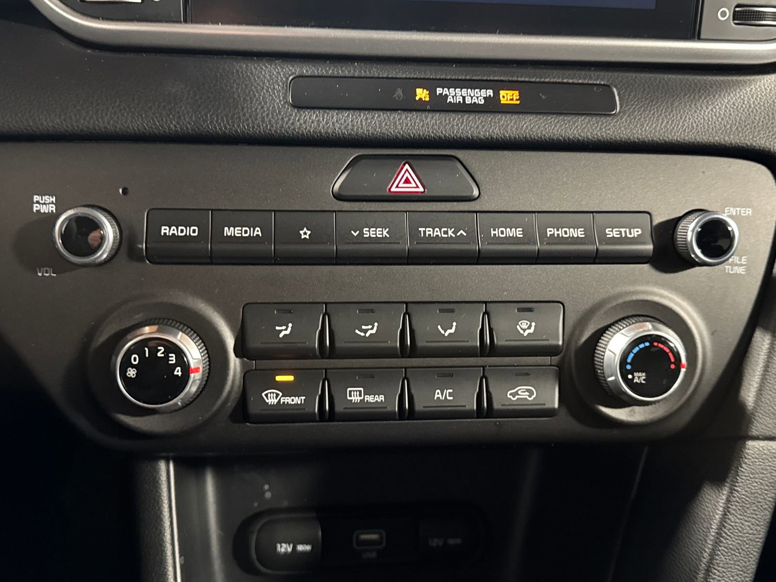 Used 2022 Kia Sportage LX image 19