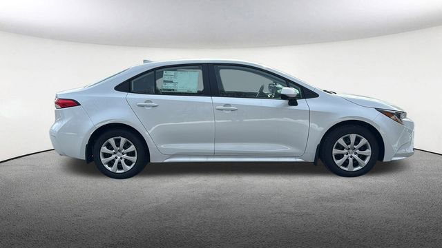 New 2026 Toyota Corolla LE image 9