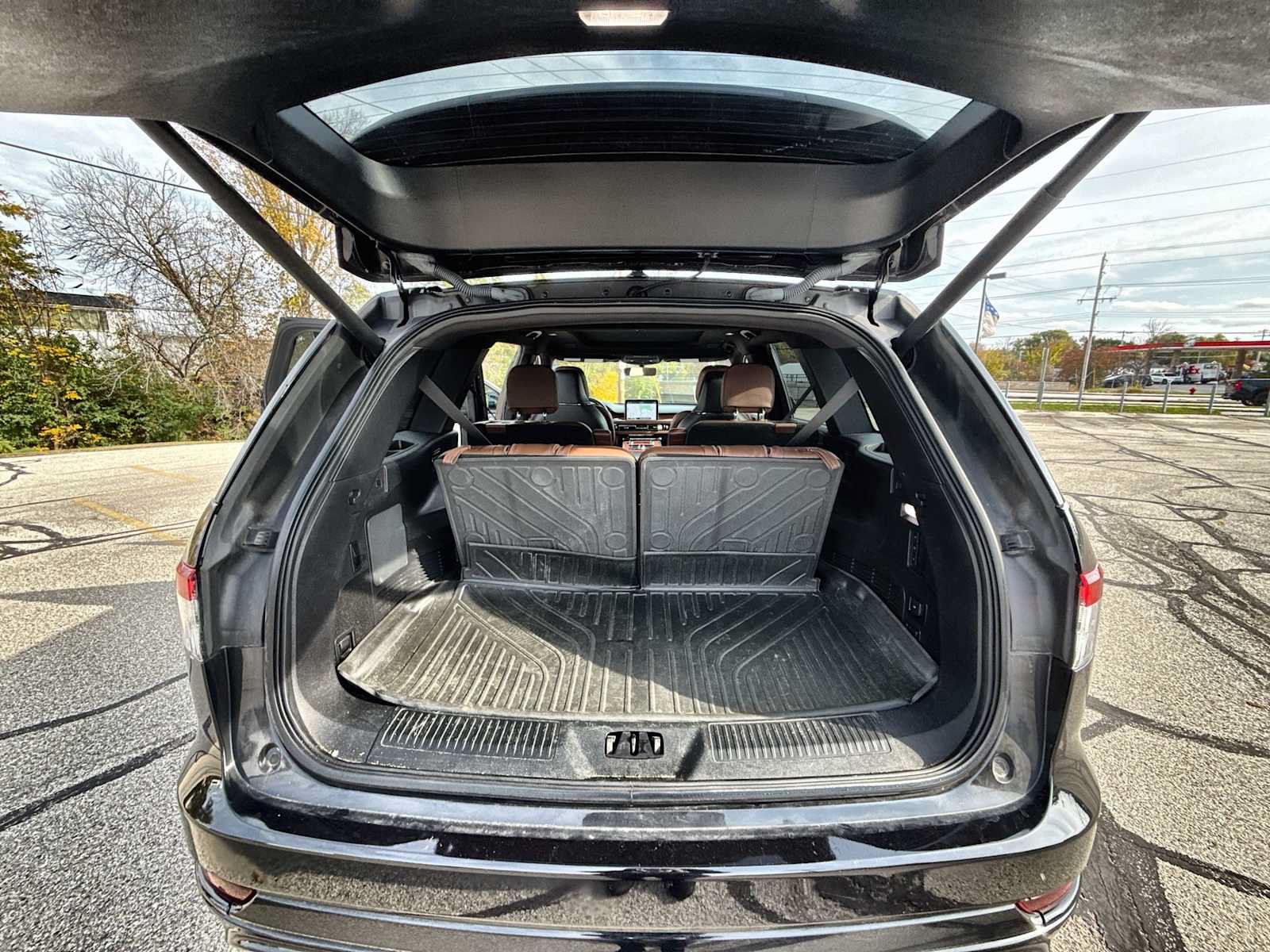 Used 2022 Lincoln Aviator Reserve w/ Equipment Group 201A AWD/4WD image 27