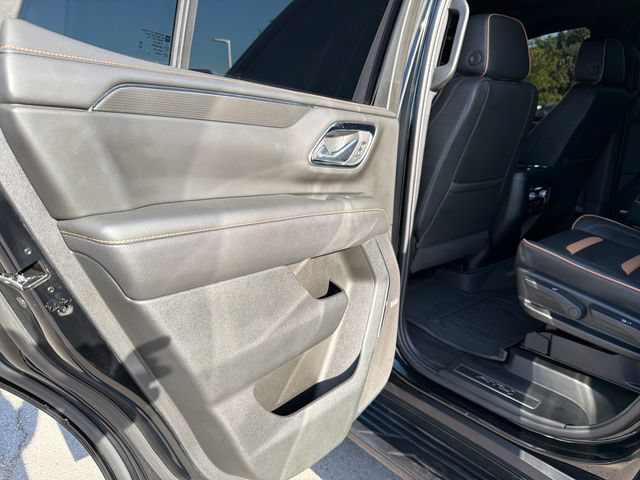 Used 2024 GMC Yukon AT4 w/ Technology Package AWD/4WD image 21