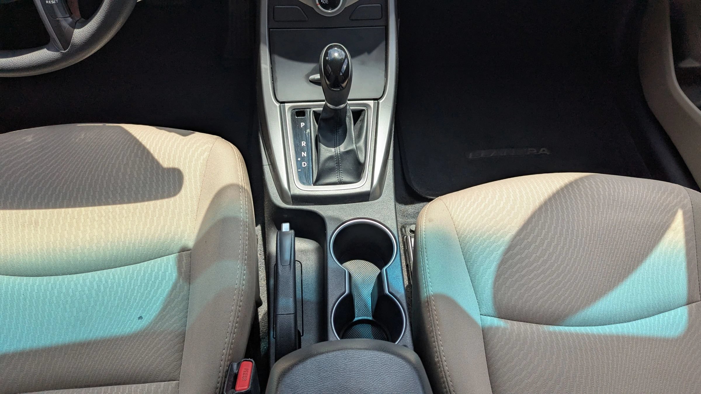 Used 2016 Hyundai Elantra SE FWD image 18
