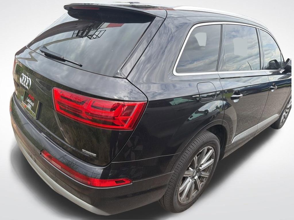 Used 2019 Audi Q7 3.0T Premium Plus w/ Premium Plus Package AWD/4WD image 4