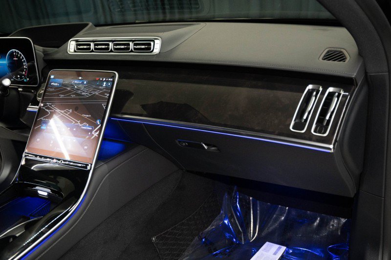 New 2026 Mercedes-Benz S 63 AMG S image 17