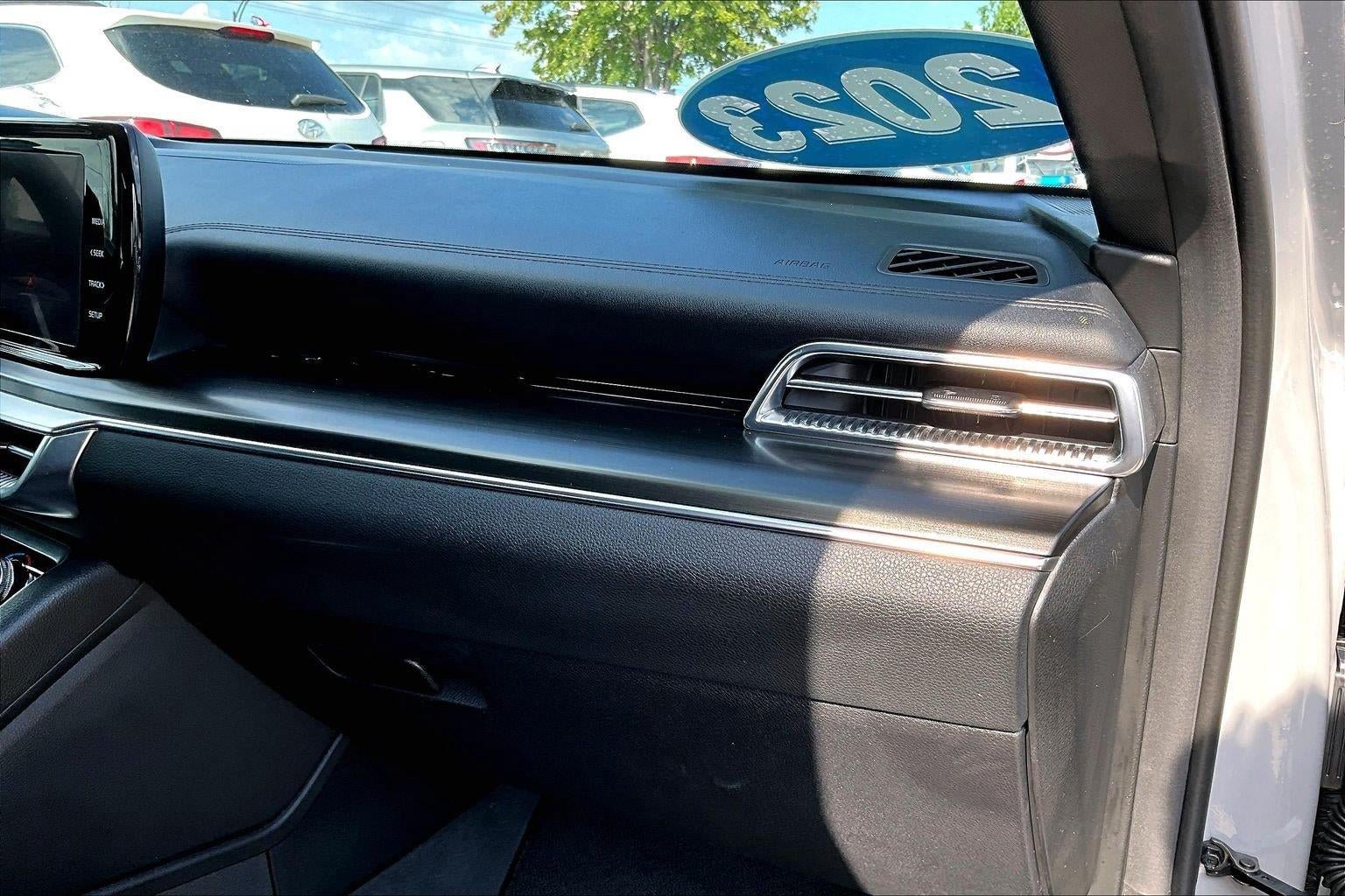 Used 2023 Kia K5 GT FWD image 25