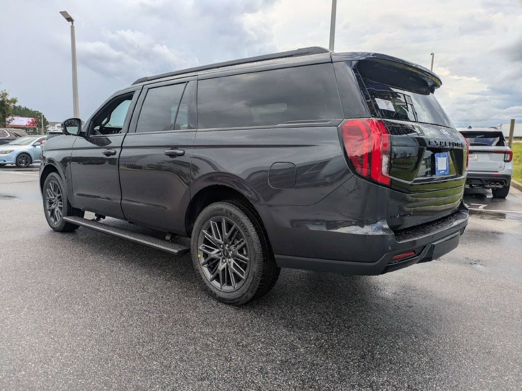 New 2027 Ford Expedition Max Platinum w/ Stealth Appearance Package AWD/4WD image 6