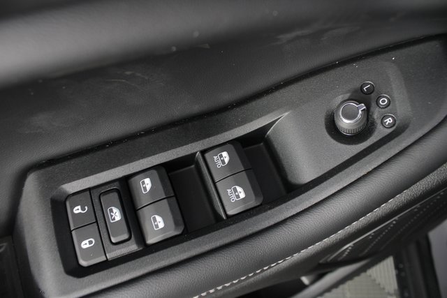 New 2025 Jeep Grand Cherokee Laredo image 15