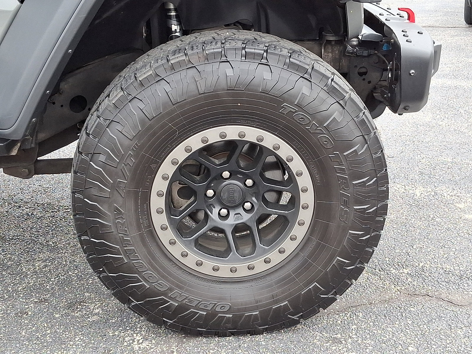 Used 2018 Jeep Wrangler Unlimited Rubicon w/ Uconnect 4C Nav & Sound Group image 9