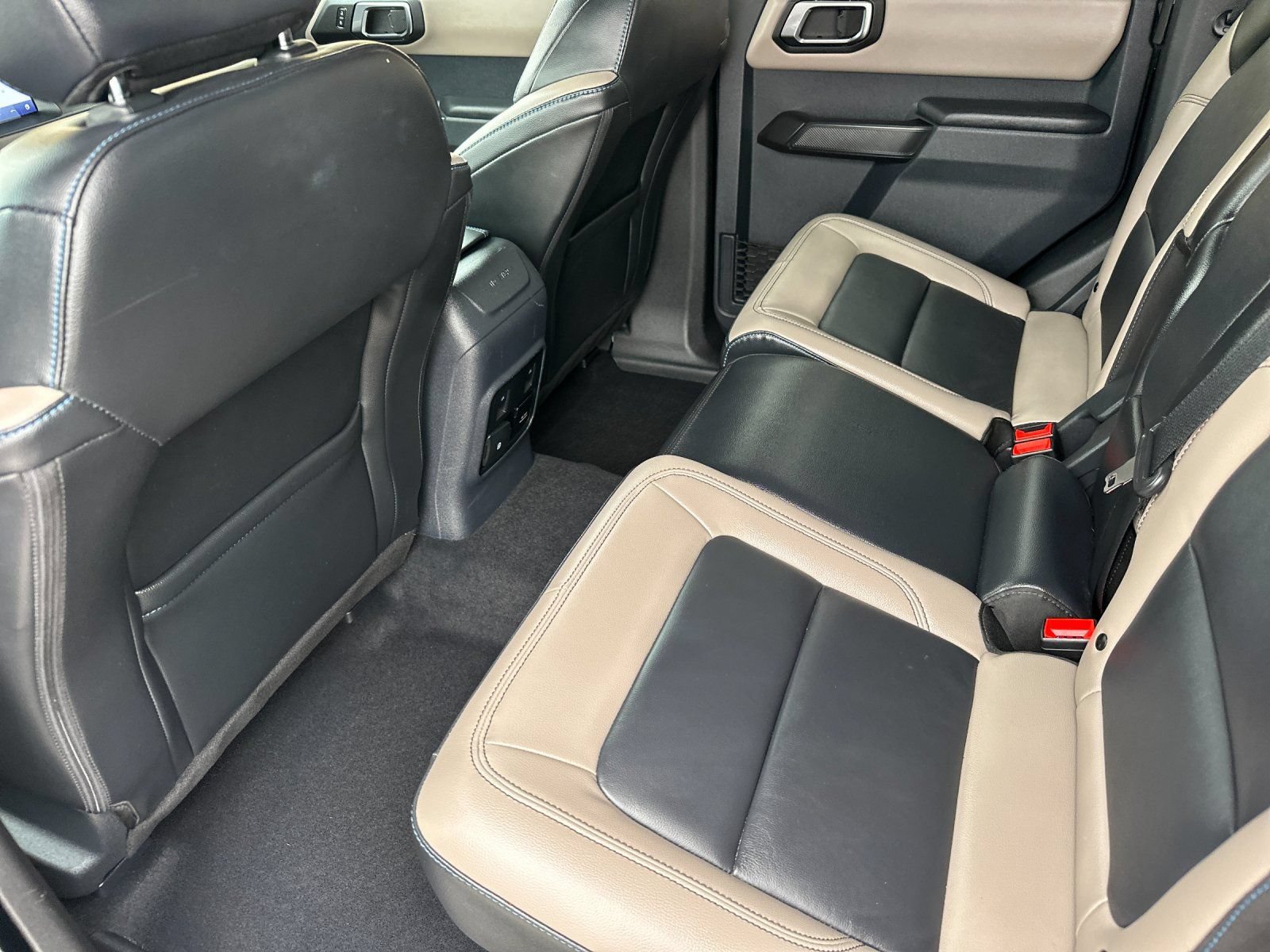 Used 2024 Ford Bronco Wildtrak AWD/4WD image 16