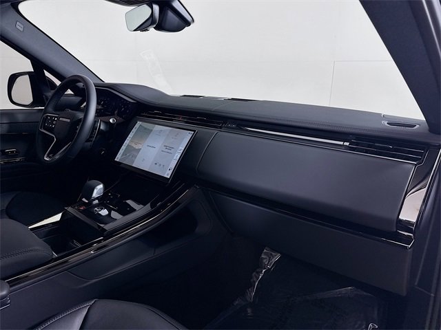 New 2025 Land Rover Range Rover Sport image 31