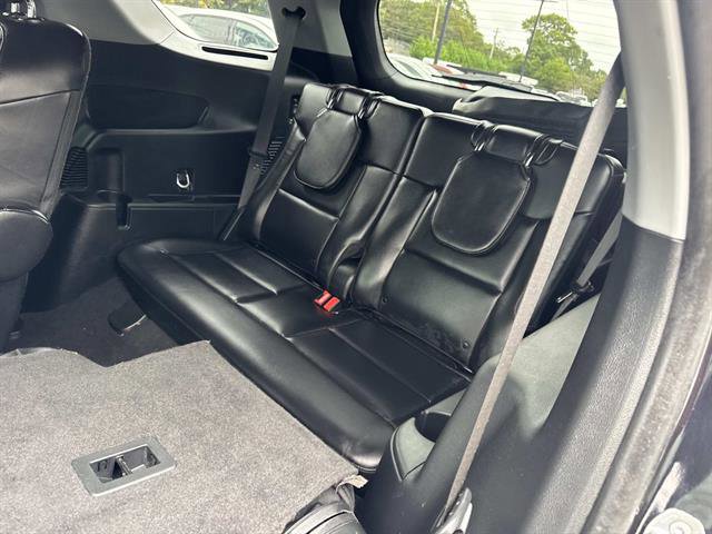 Used 2023 Ford Explorer XLT w/ Equipment Group 202A AWD/4WD image 30