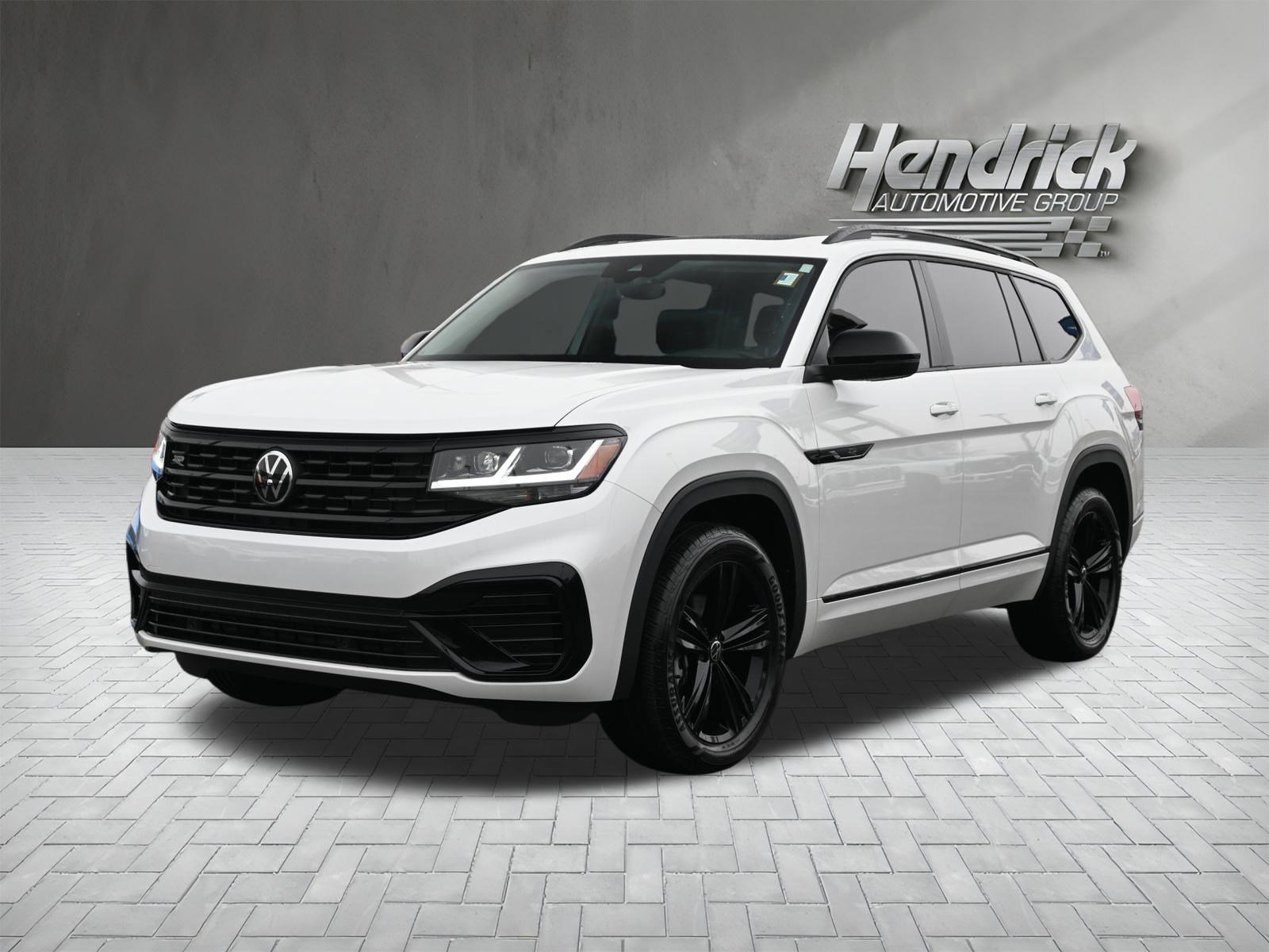 Used 2023 Volkswagen Atlas SEL R-Line image 6