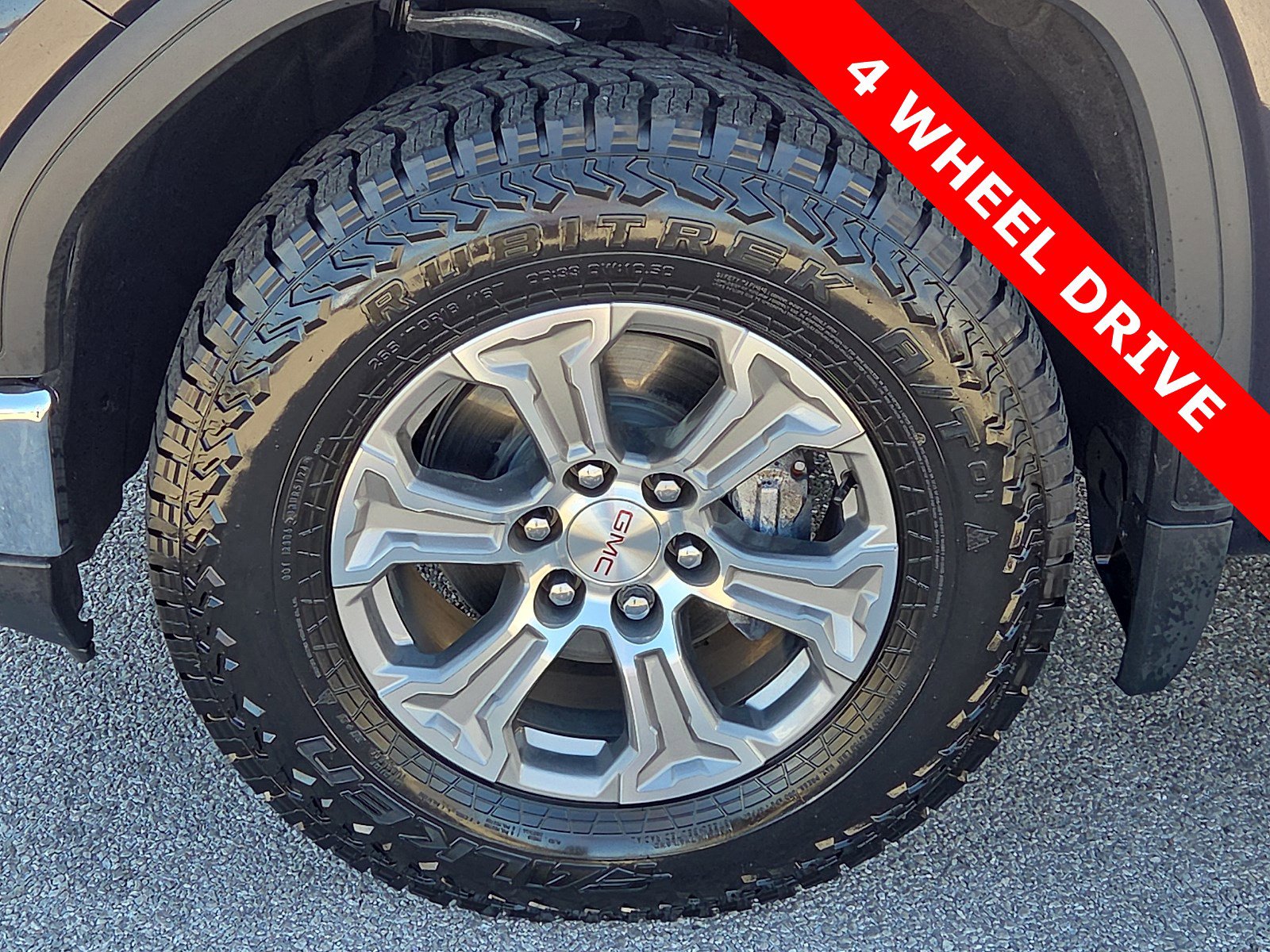 Used 2023 GMC Sierra 1500 SLT w/ X31 Off-Road Package image 7