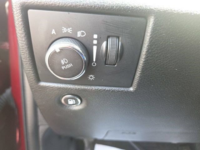 Used 2022 Jeep Grand Cherokee Laredo w/ All-Weather Capability Group AWD/4WD image 18