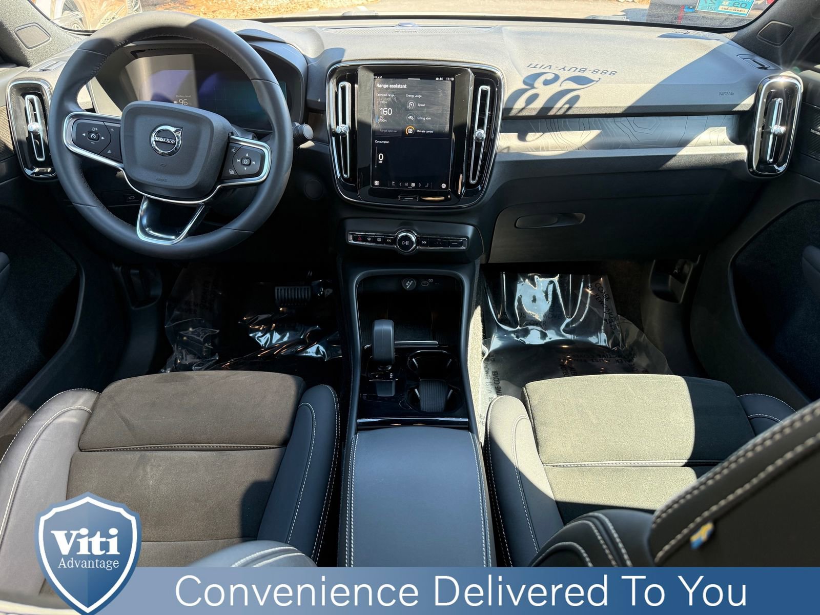 Used 2023 Volvo C40 P8 Recharge Ultimate image 2