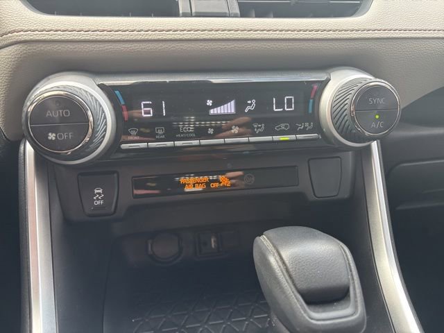 Used 2019 Toyota RAV4 XLE image 13