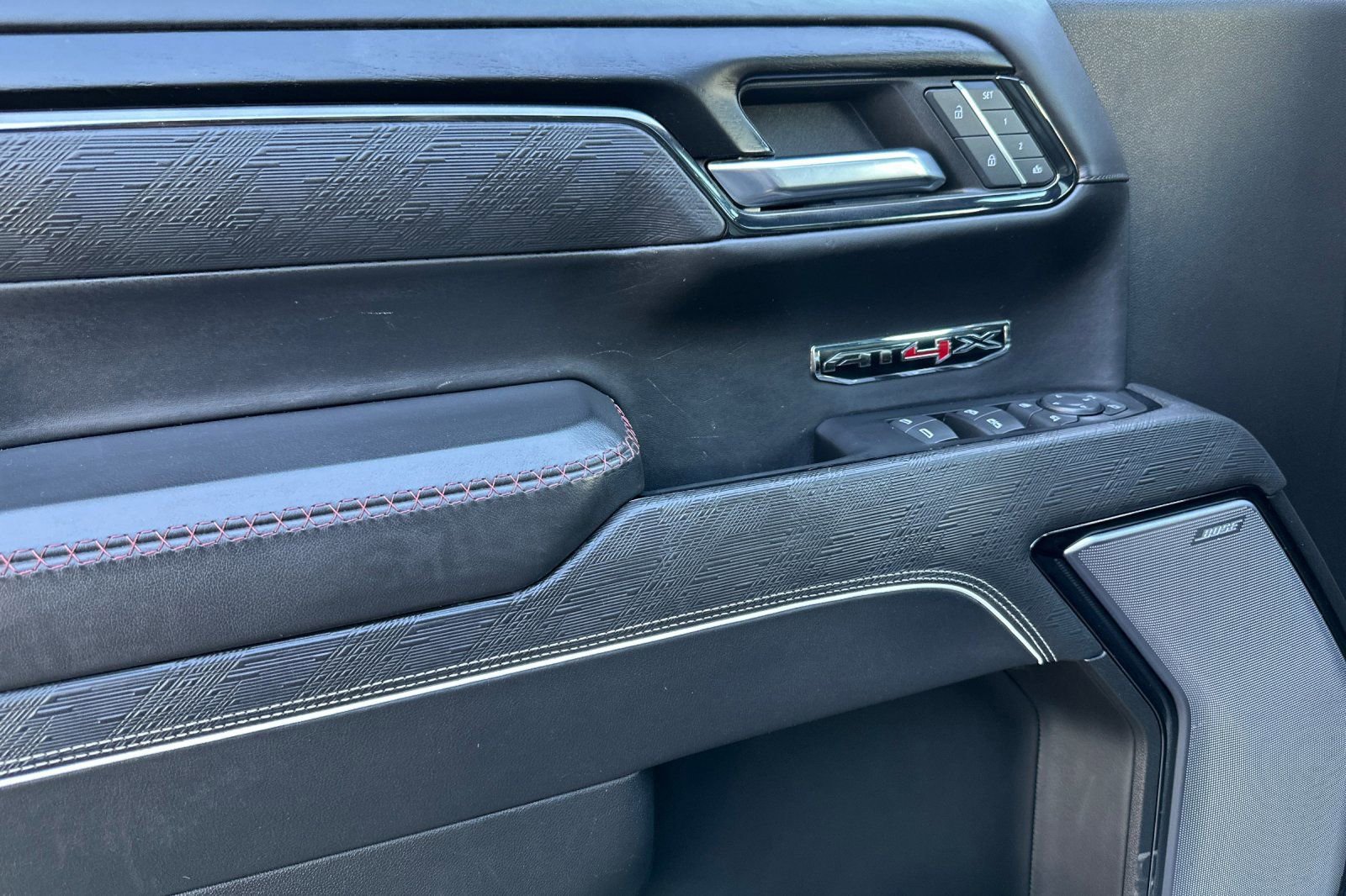 Certified 2024 GMC Sierra 1500 AT4X w/ AT4X AEV Edition image 11