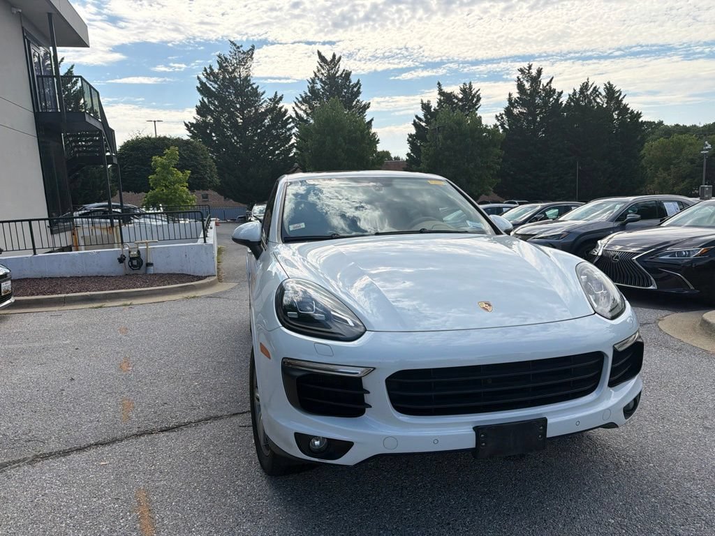 Used 2017 Porsche Cayenne S AWD/4WD image 5