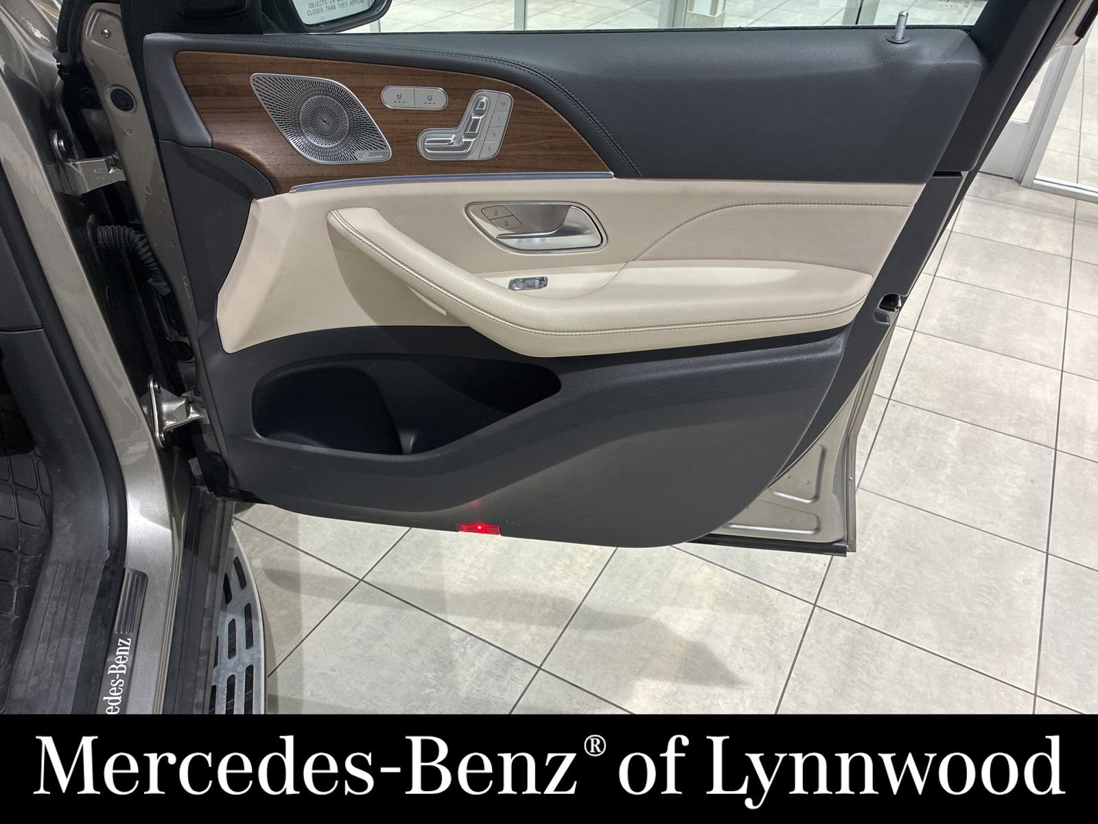 Used 2020 Mercedes-Benz GLE 350 4MATIC image 20