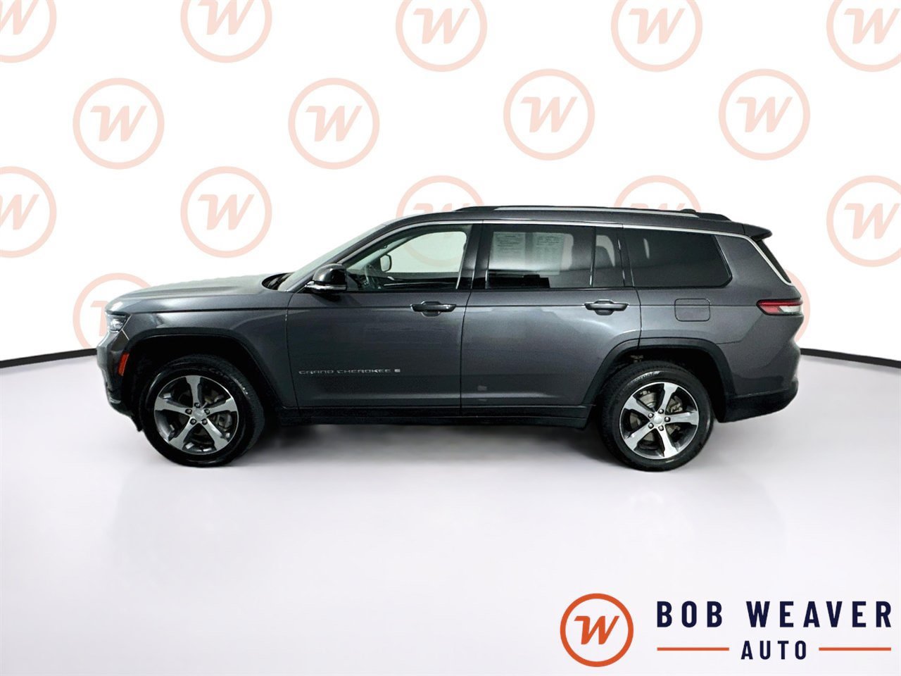 Used 2023 Jeep Grand Cherokee L Limited AWD/4WD image 4