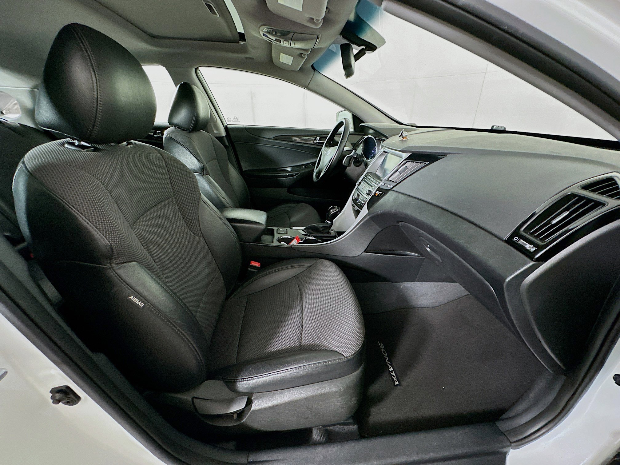 Used 2014 Hyundai Sonata SE w/ Premium Package 04 FWD image 31