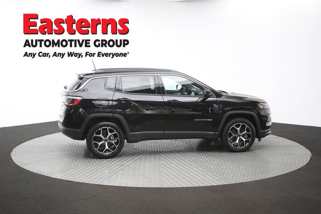 Used 2025 Jeep Compass Limited AWD/4WD image 43