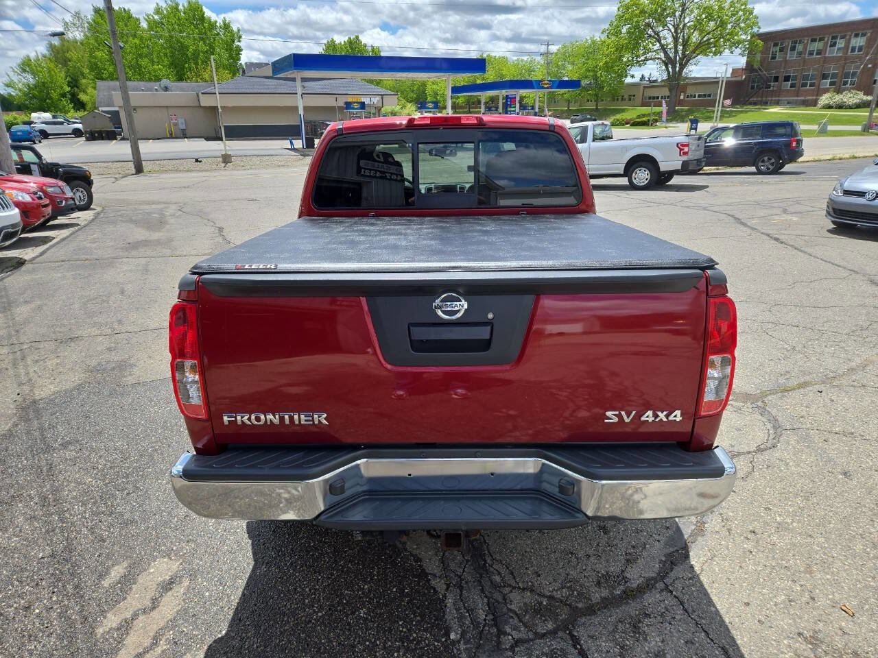 Used 2019 Nissan Frontier SV image 7