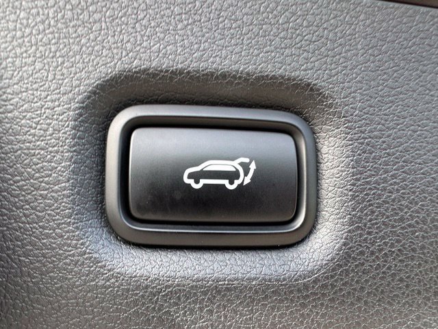 Used 2022 Hyundai Santa Fe Limited AWD/4WD image 14