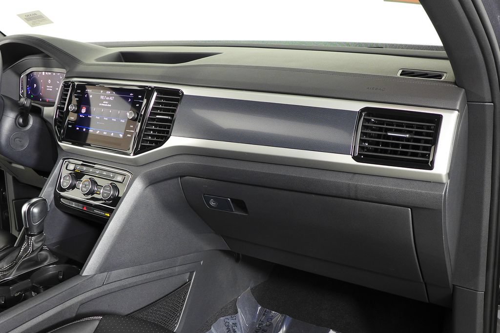 Certified 2023 Volkswagen Atlas Cross Sport SEL AWD/4WD image 14