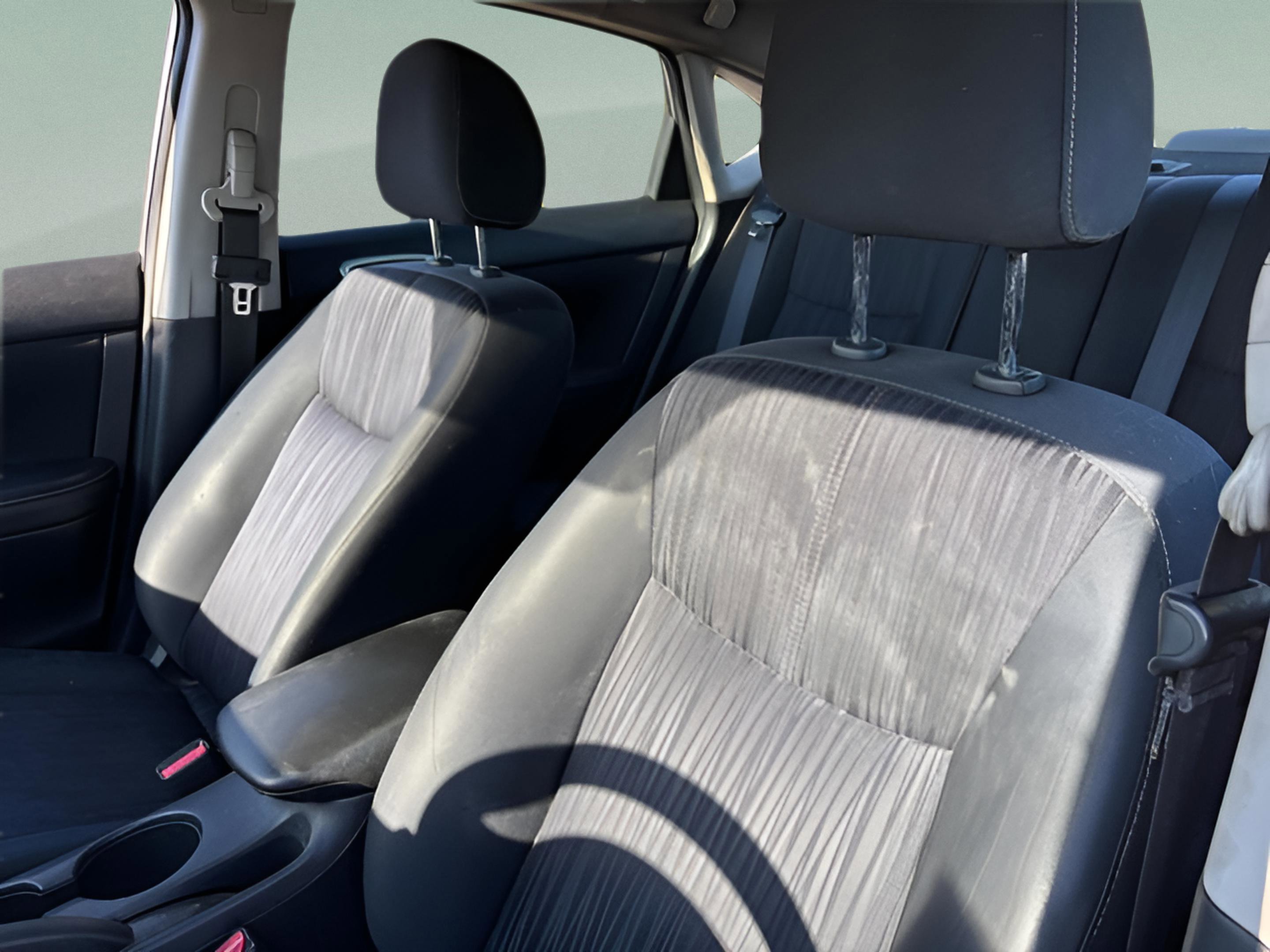 Used 2016 Nissan Sentra SV image 7