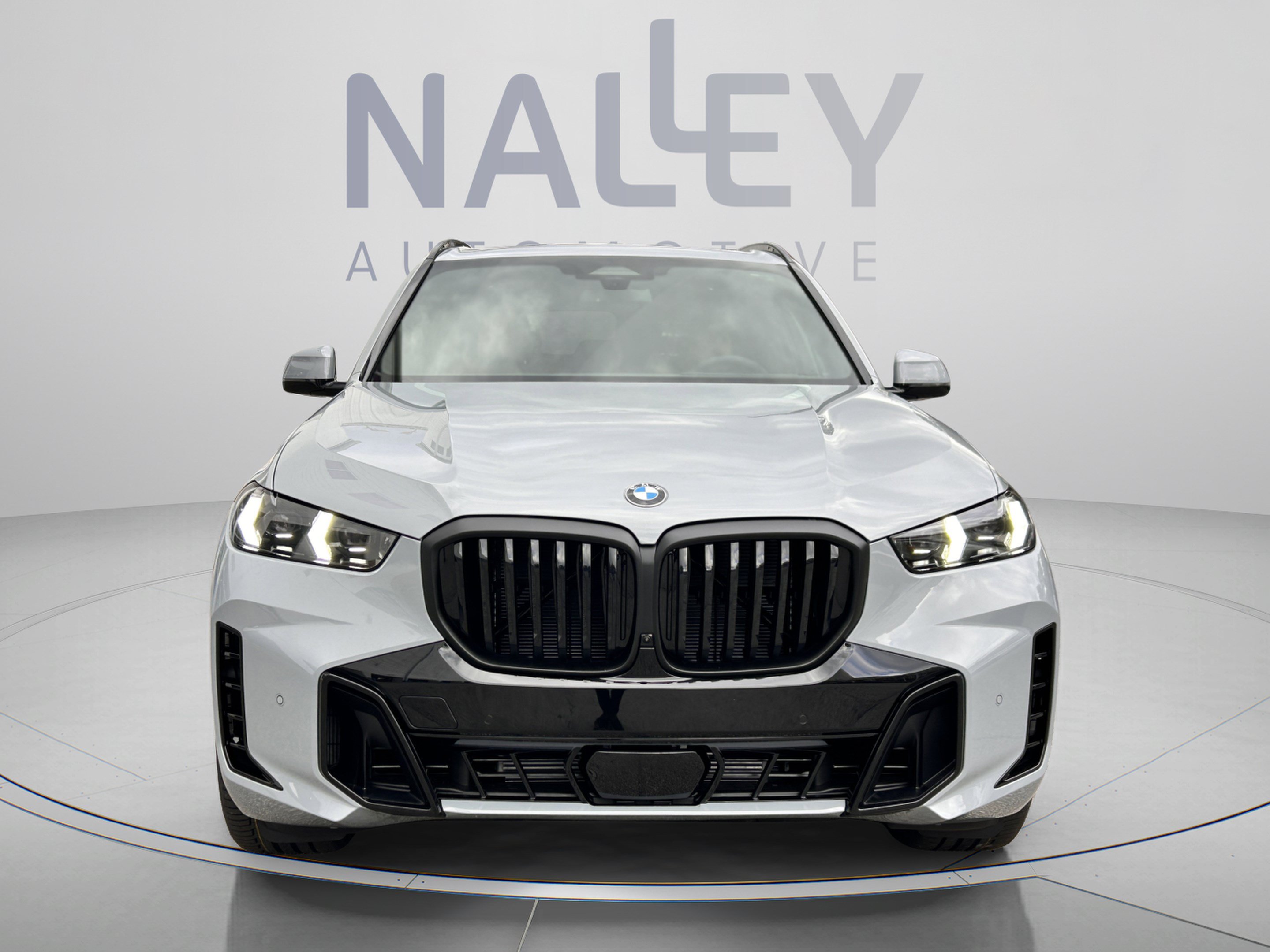 Used 2026 BMW X5 xDrive40i w/ M Sport Package AWD/4WD image 6