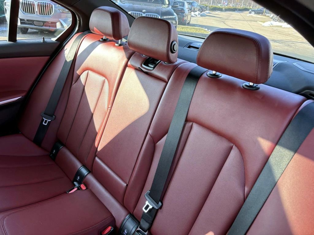 Certified 2025 BMW 330i xDrive Sedan w/ M Sport Package image 27