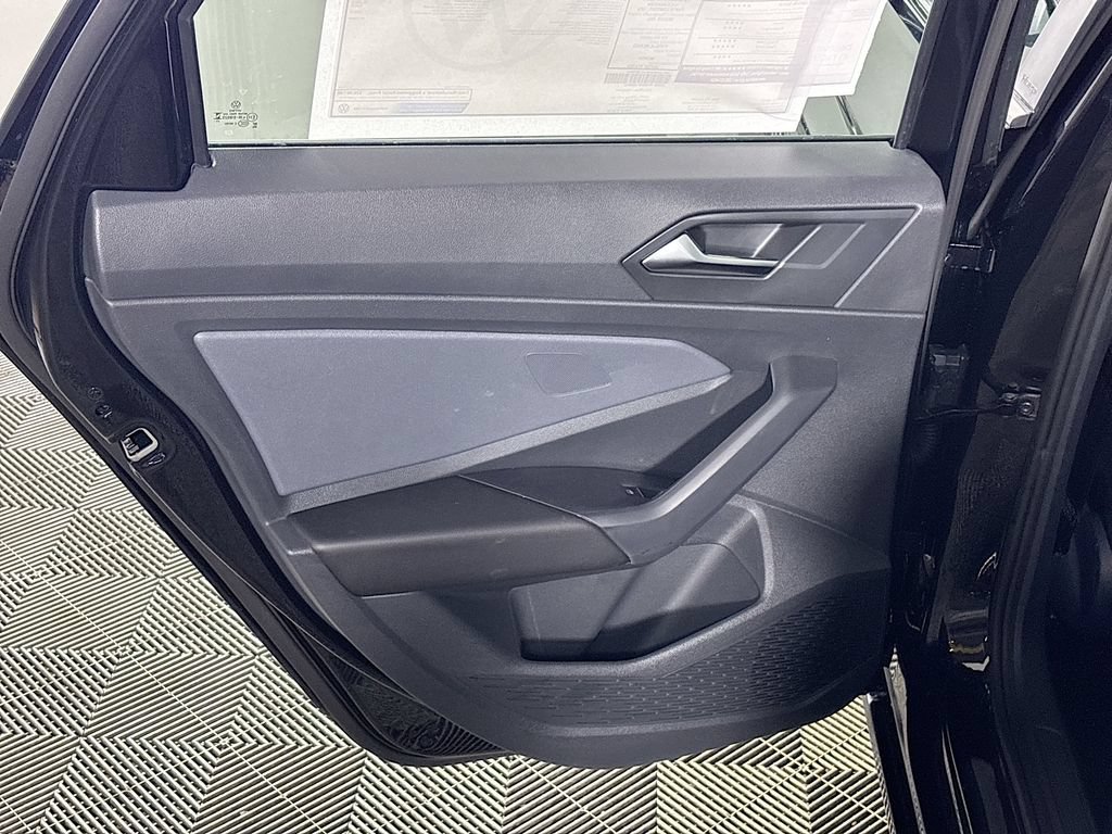 New 2026 Volkswagen Jetta SE FWD image 19