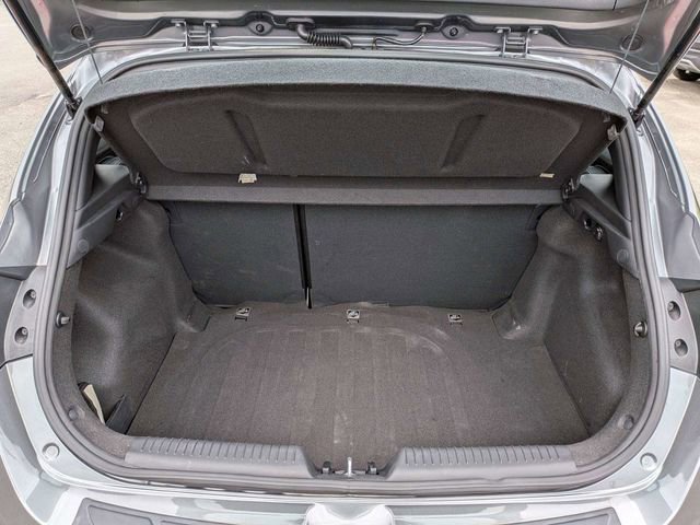 Used 2016 Hyundai Elantra GT FWD image 13
