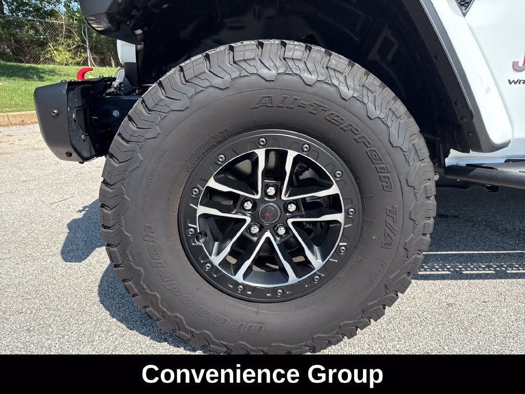 Used 2025 Jeep Wrangler Unlimited Rubicon AWD/4WD image 11