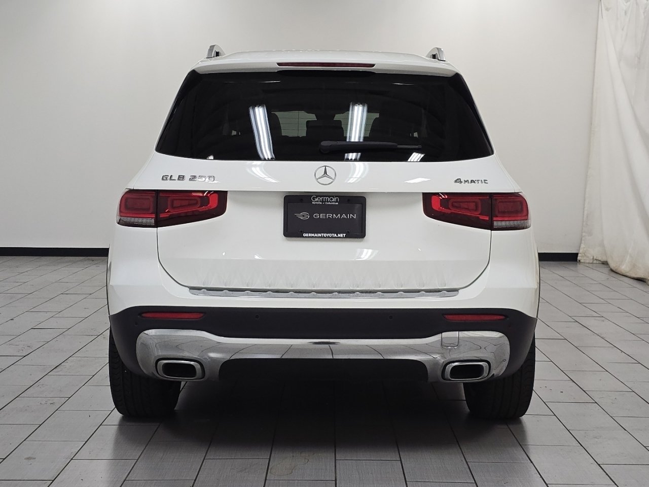 Used 2022 Mercedes-Benz GLB 250 4MATIC image 16