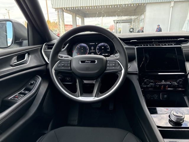 New 2026 Jeep Grand Cherokee L Laredo image 13