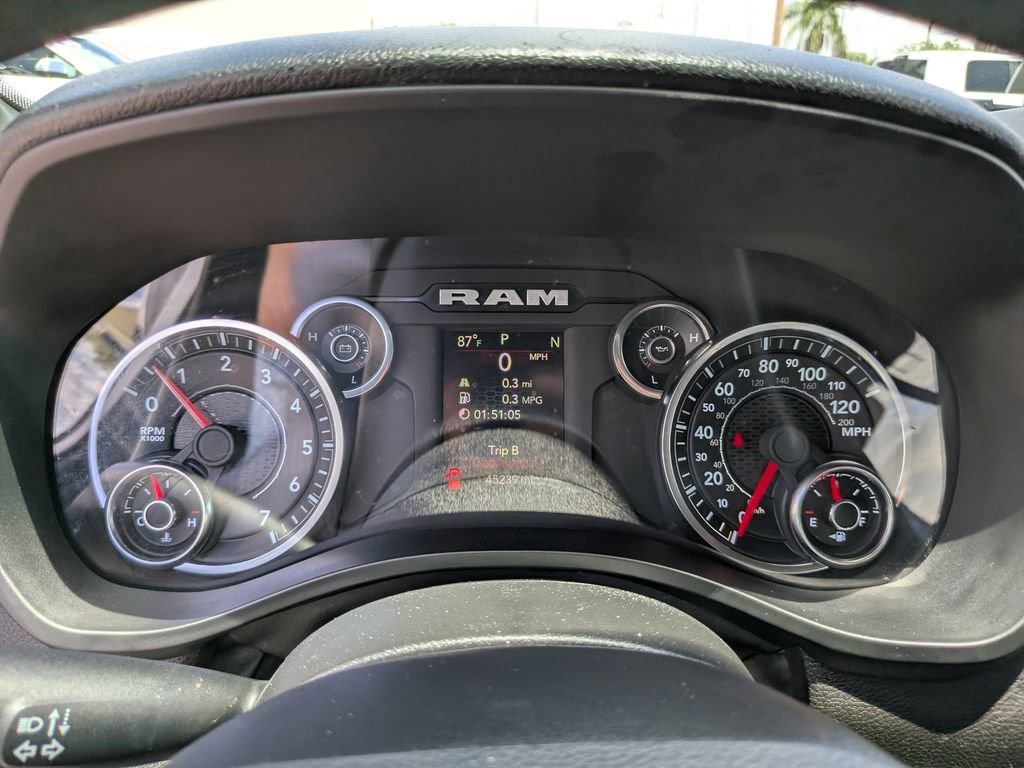 Used 2025 RAM 1500 Tradesman RWD image 33