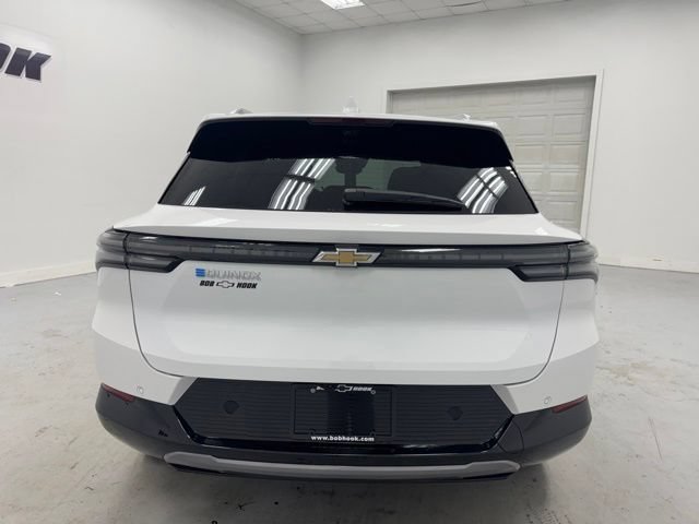 New 2026 Chevrolet Equinox EV LT w/ Convenience Package II FWD image 6