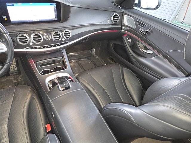 Used 2020 Mercedes-Benz S 560 Sedan image 18