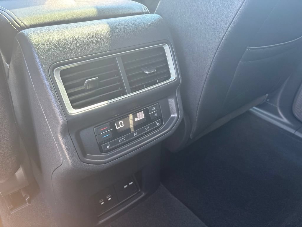 Used 2025 Volkswagen Atlas SEL Premium R-Line AWD/4WD image 21