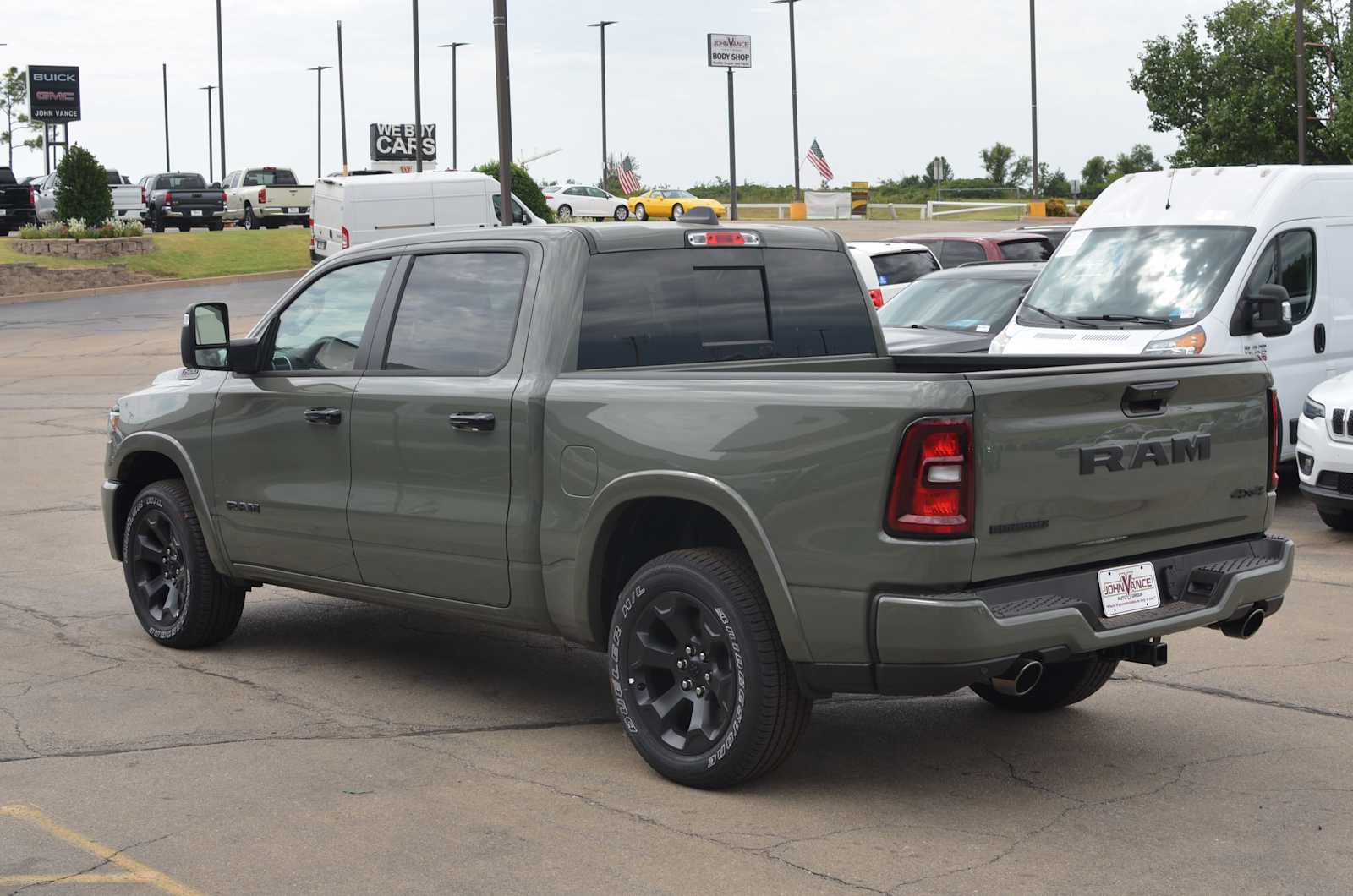 New 2026 RAM 1500 Big Horn AWD/4WD image 5